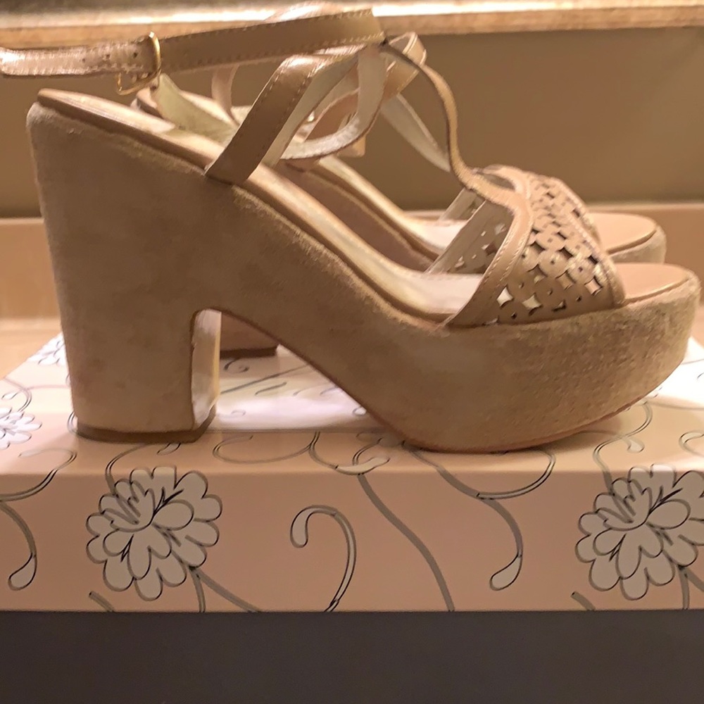 Women shoes